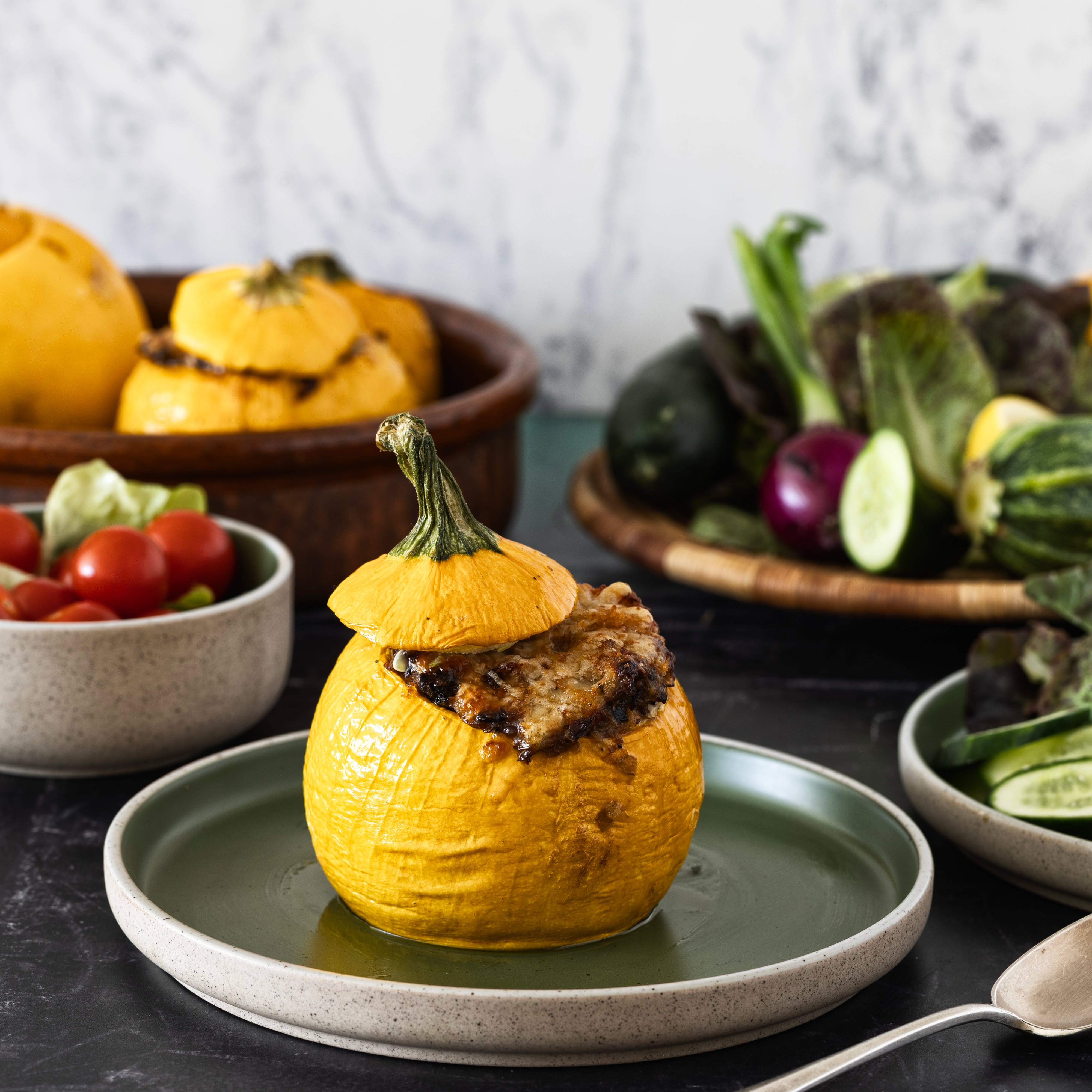 The last of our organically grown Luneor courgettes have gone into a new recipe: umami mushroom-stuffed yellow courgettes.
Stuffed courgettes can be rather disappointing when all the flavour sits in the filling and the courgette is treated as little more than a container. Here, the mushrooms bring plenty of deep, savoury flavour, but the courgette is still the star.
I’ll save the rest of the stuffing for the full recipe. For now, it was a good use for the final Luneor courgettes from our allotment.
#CourgetteRecipes #AllotmentCooking #SeasonalCooking